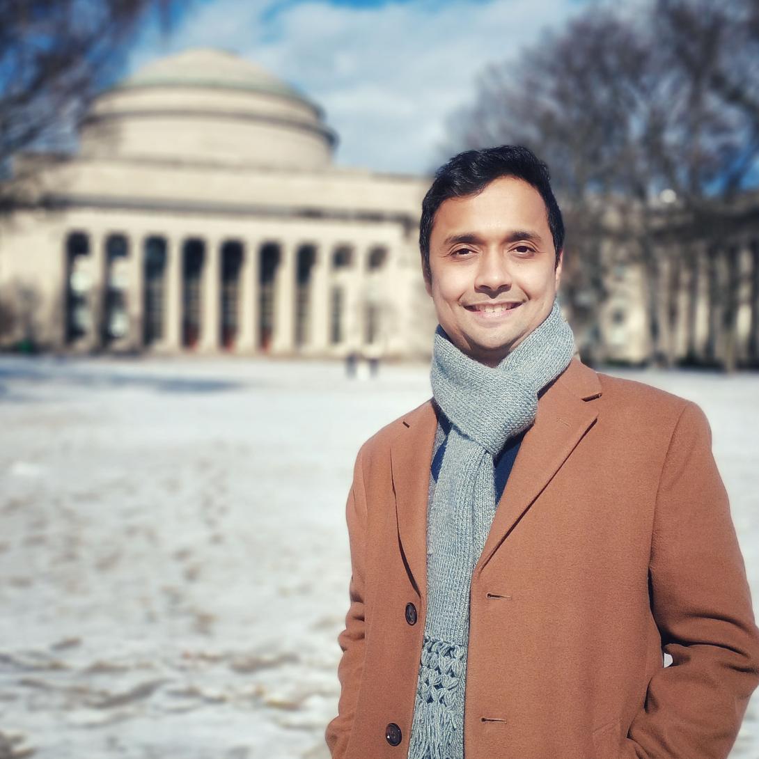 Rohit Sanatani headshot